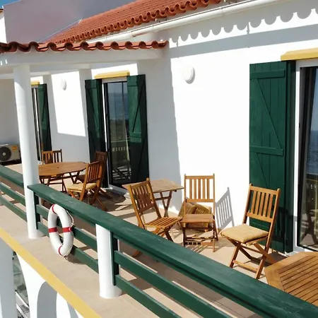 Pura Vida Baleal 住宿加早餐酒店