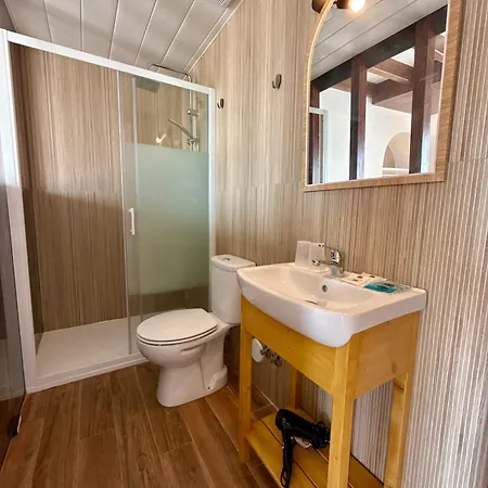 Pura Vida Bed and Breakfast Baleal